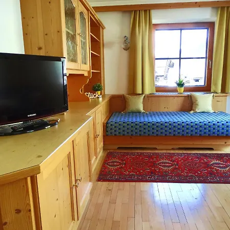 Windschnur By Piaunddirk Mayrhofen