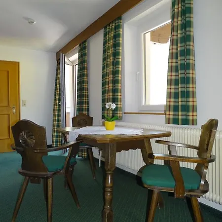 Appartement Windschnur By Piaunddirk Mayrhofen